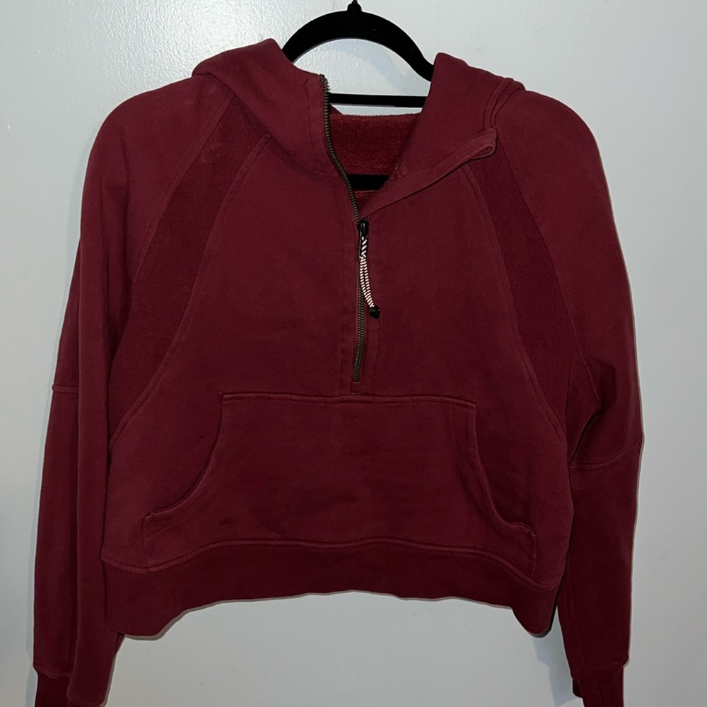 Lululemon 1/2 zip scuba